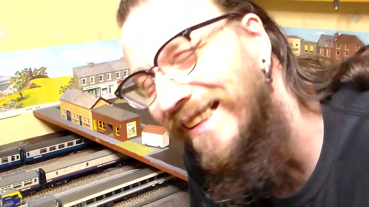 simon pasty . model railway update