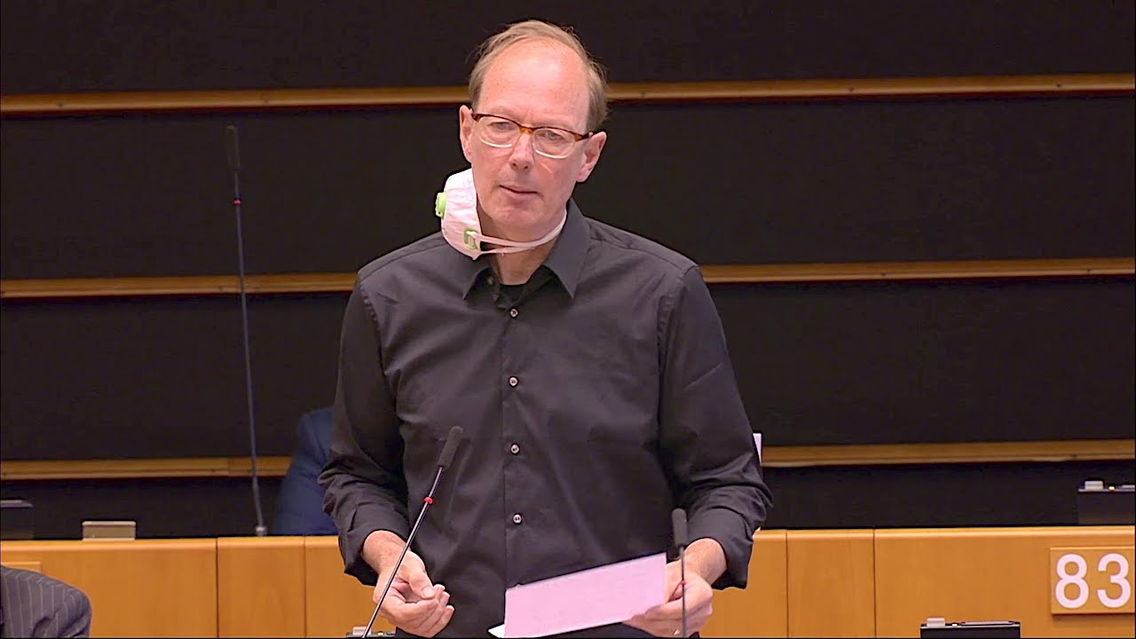 08.07.2020 - Martin Sonneborn zu Angela Merkel im Europäischen Parlament