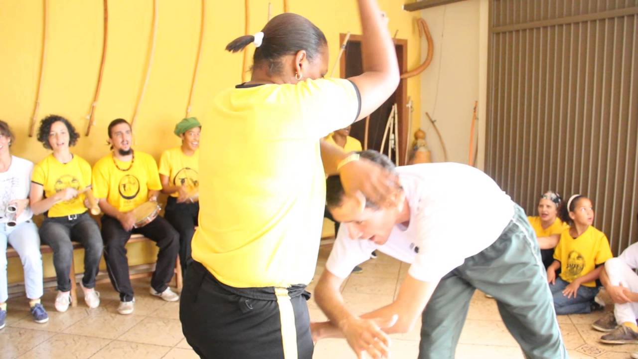 Capoeira Angola Brasília: Mestra Jararaca e Thiago