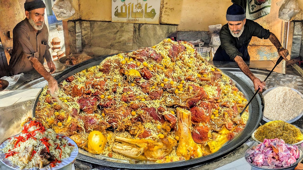 EXTREME PAKISTANI STREET FOOD - ULTIMATE AFGHANI GOLDEN PULAO | BEEF PULAO PAKISTANI STREET FOOD