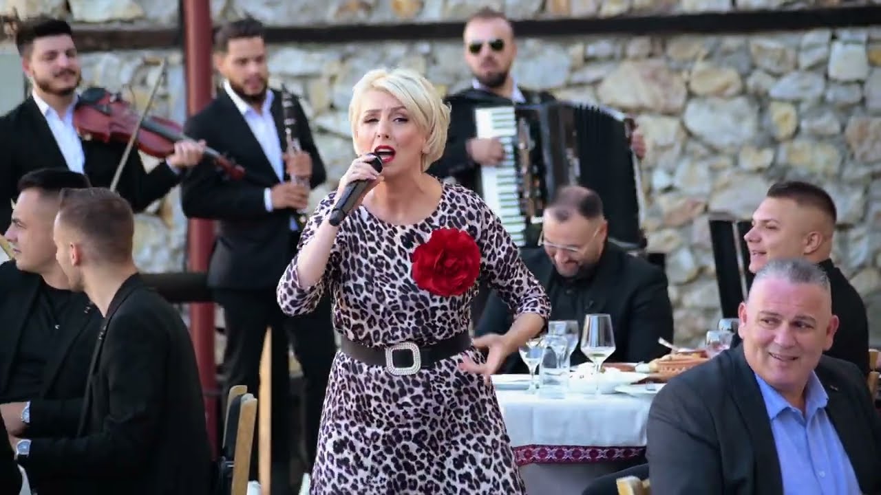 Tatjana Lazarevska i Grupa Kruna - Nisto bez narodno - Na zdravje LIVE TV Show
