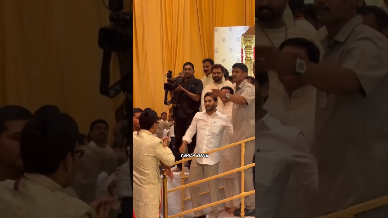 Unconditional love for the people of Andhra Pradesh ❤️ A true people's leader, YS Jagan Mohan Reddy