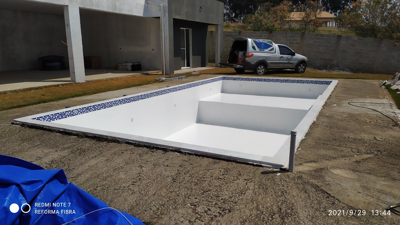 Piscina Branca - Revestimento em Fibra (09/21)
