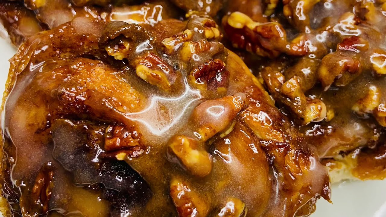 Amazing bourbon caramel pecan cinnamon roll