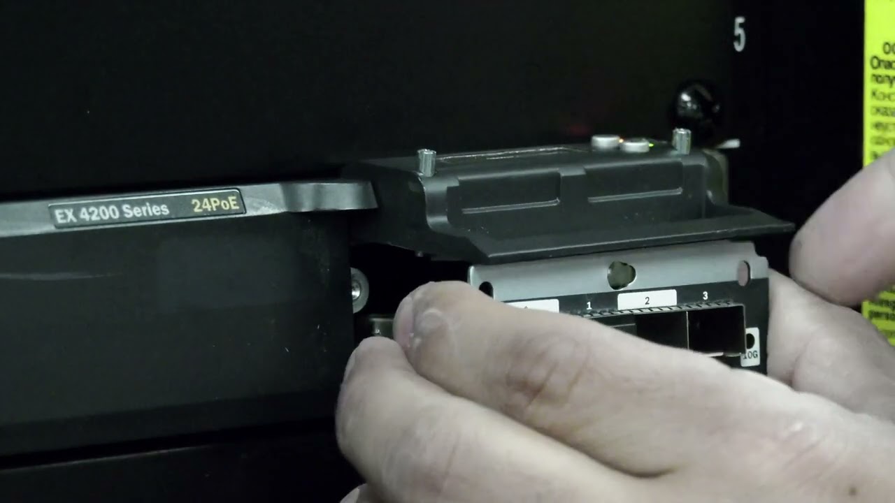 Juniper EX Series Rack Mount Uplink and Expansion Module Replacement