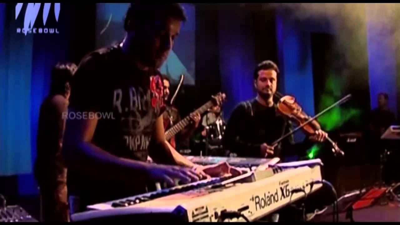 Mementos the Concert - Naresh Iyer sings 'Roobaroo'