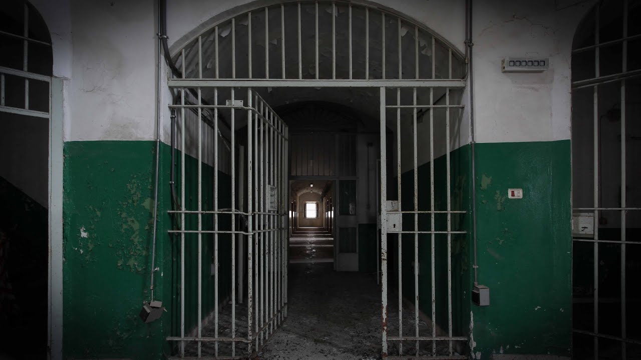 Urbex Italia| LA PRIGIONE ABBANDONATA - DENTRO UN EX ISTITUTO PENITENZIARIO DI MASSIMA SICUREZZA