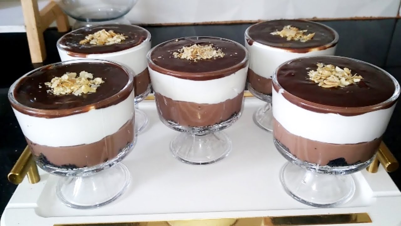   تحلية الكريم ديسير بكريمة الشكولا 🍫وكريمة الجبن، خفيفة ، بنينة تستحق التجربة😋✅️