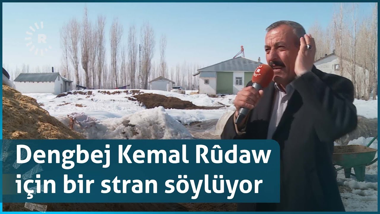 Dengbêj Kemal Rûdaw için ^Gede Lawiko' stranını söylüyor