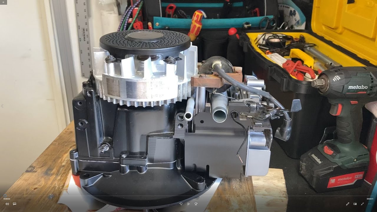 Stiga PRO 48 gräsklippare - renovering Briggs&Stratton - Del 6. Slutmontering av motor