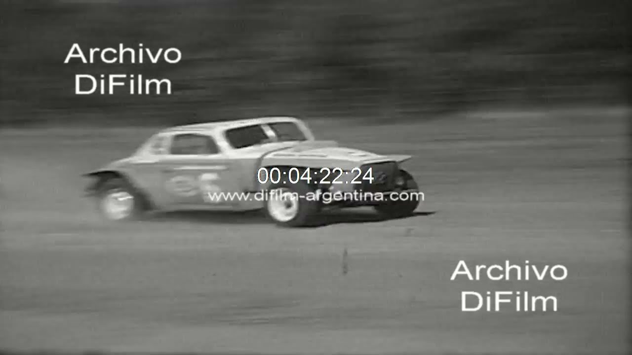 DiFilm - Turismo Carretera Vuelta de Rojas 1966