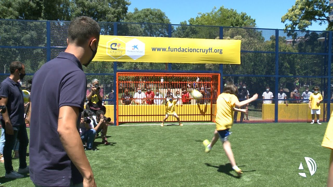 La Fundaci&oacute;n Cruyff y la Fundaci&oacute;n &rdquo;la Caixa&rdquo; inauguran el Cruyff Court Ander Herrera en Zaragoza