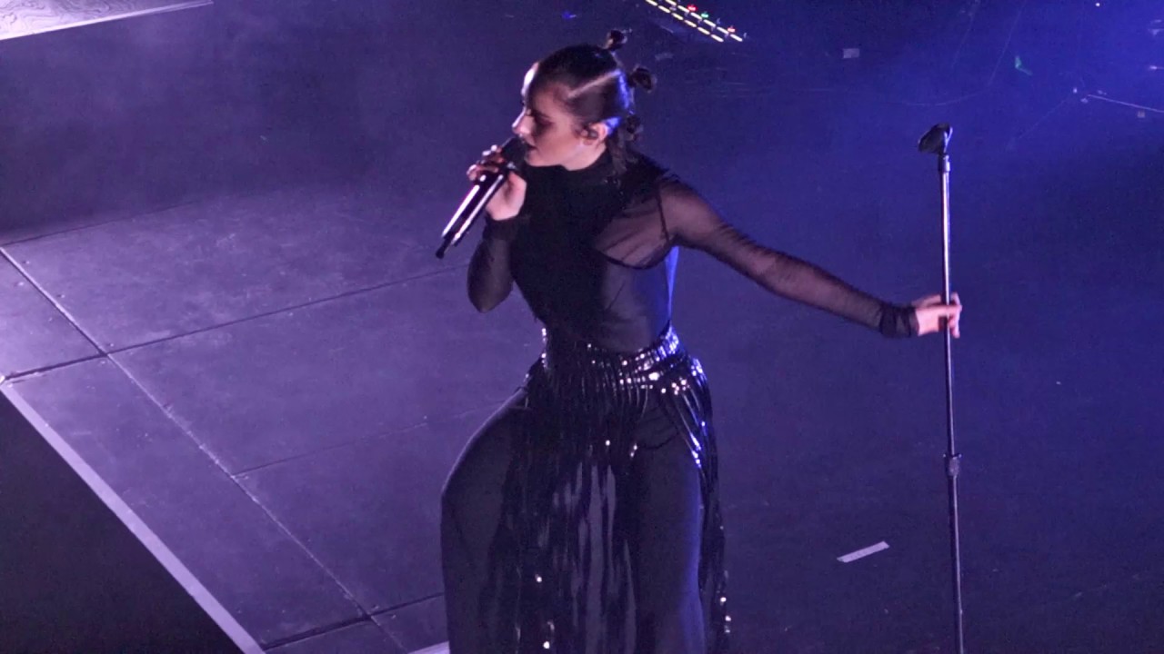 BANKS - Trainwreck - Live in Paradiso 2017