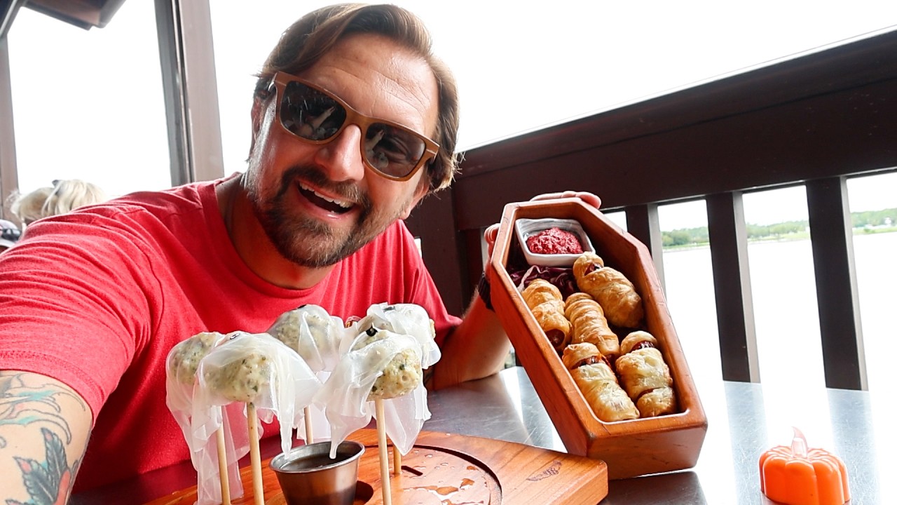 Trying Fun Spooky Food At Disney Springs & Making Soup Sick At Home Vlog!