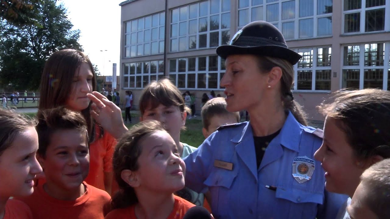infakt-12092014 Skolska policajka