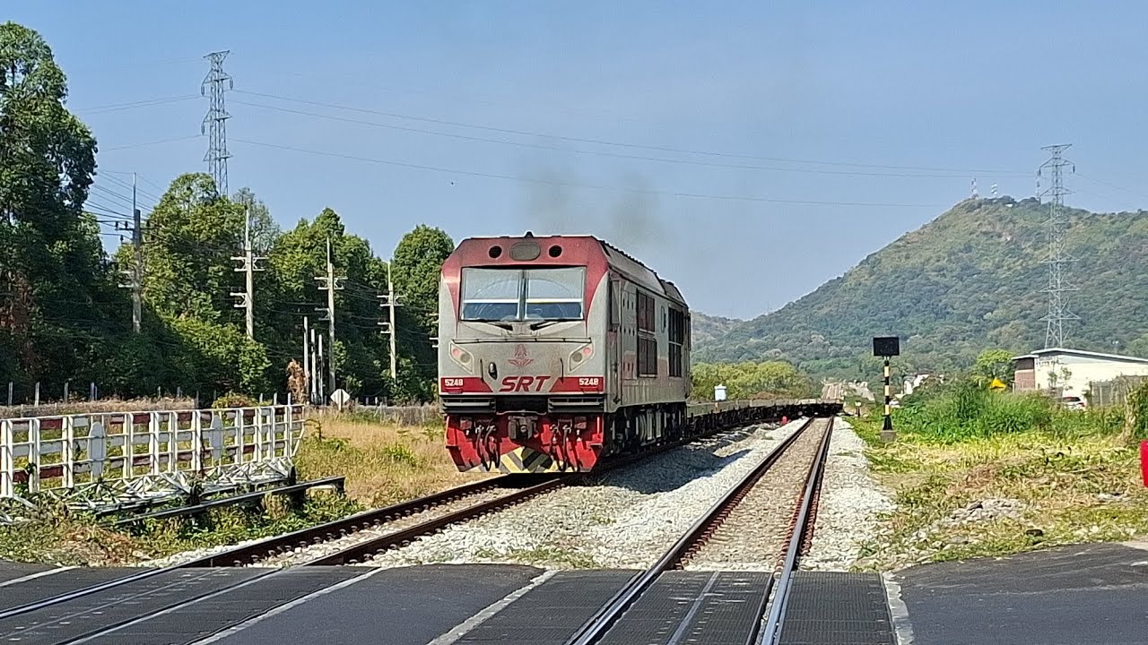 ขบวนรถสินค้า845 ดีเซลCRRC CDA5B1 No.5248 ผ่านกม.130/8 13.52น.ช้า 72น. ถ่ายเมื่อวันที่ 11 มกราคม 2569