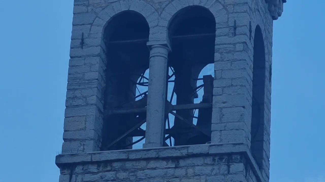 Campane di Riva del Garda (TN) distese a 3