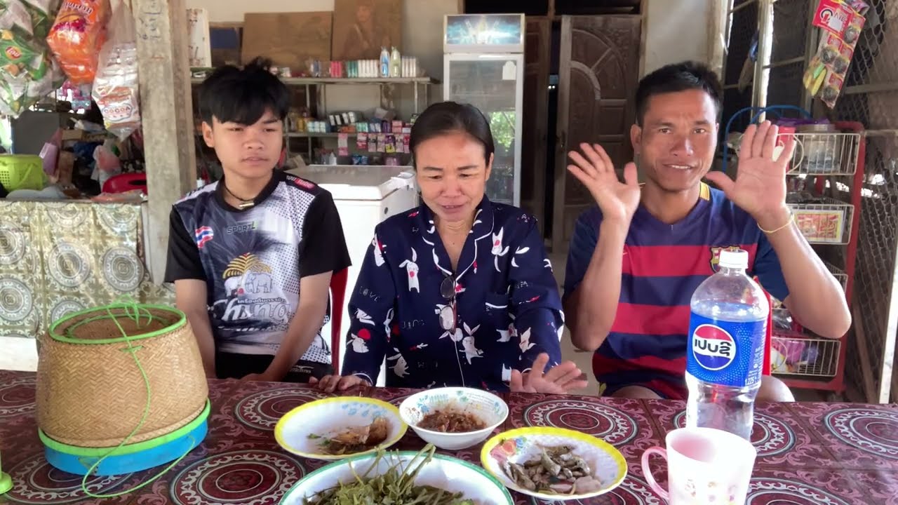 ป้าบัวถามกลับเอฟซีเรื่องคอมเม้นต์  กินข้าวเช้าน้ำกันเด้อจ้ะพี่น้อง