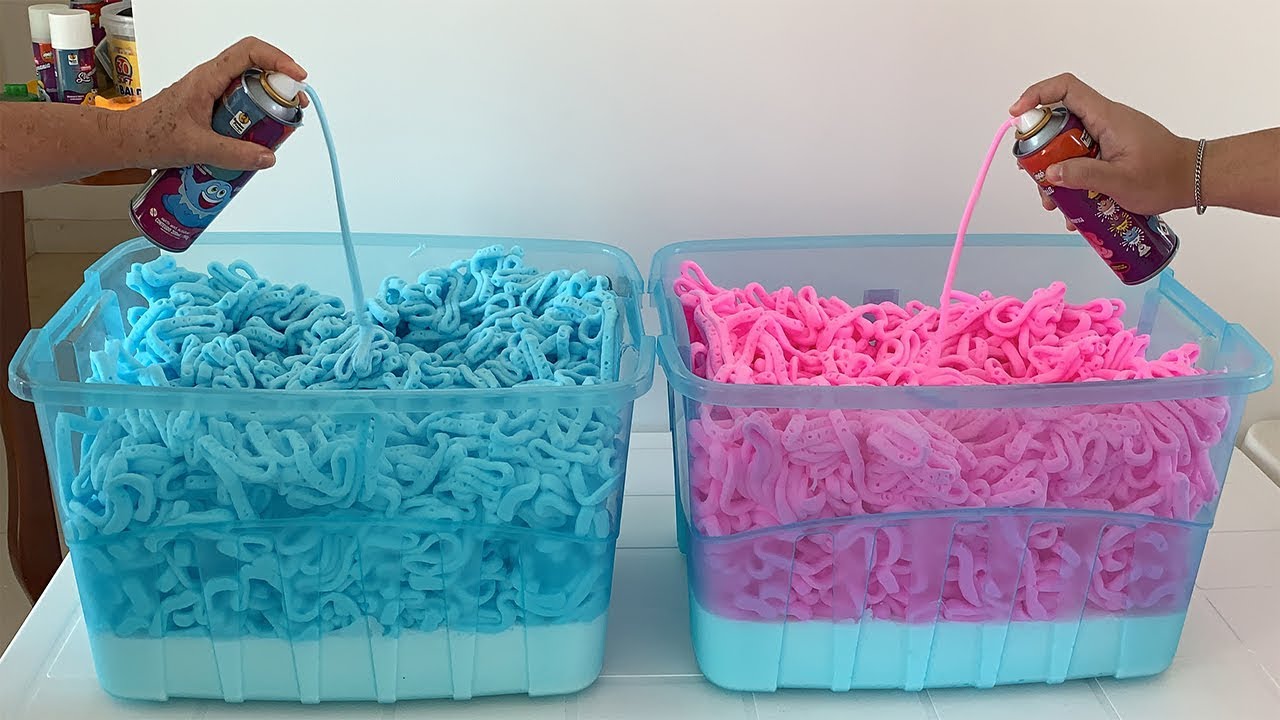 JOGUEI MUITA ESPUMA AZUL E ROSA DENTRO DE 10 KG DE SLIME BRANCO! (Ficou incrível)