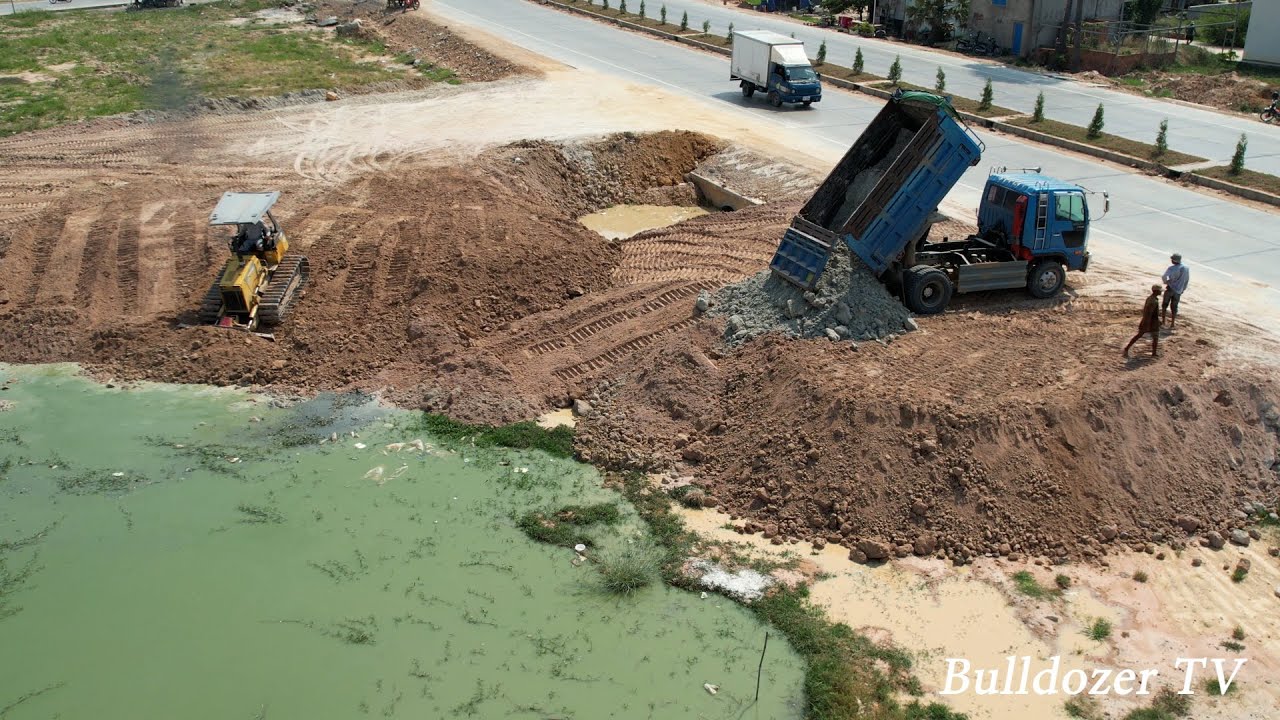 Excellent Techniques Operator Skills Bulldozer Cutting Slope Soil With Dump Trucks Landfilling Clear