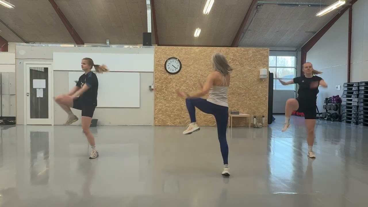 Warm up: Det der med livet af Malte Ebert