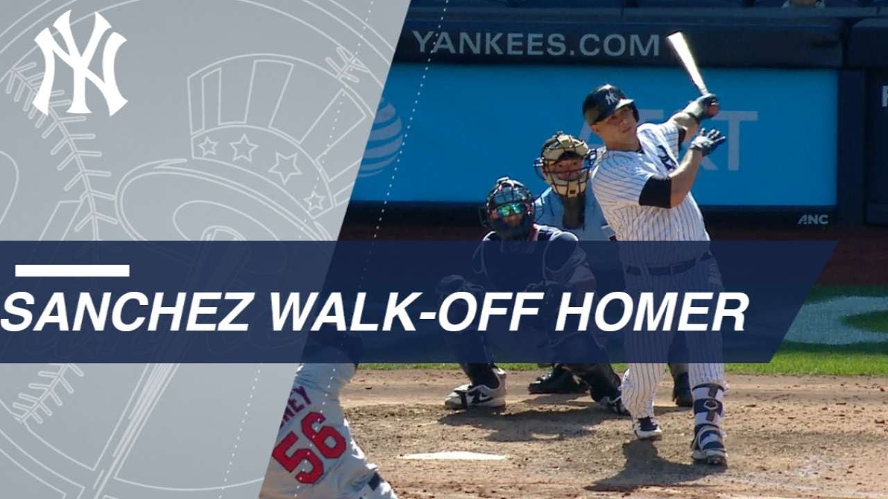 Yankees, Gary Sanchez score three in 9th to shock the Twins