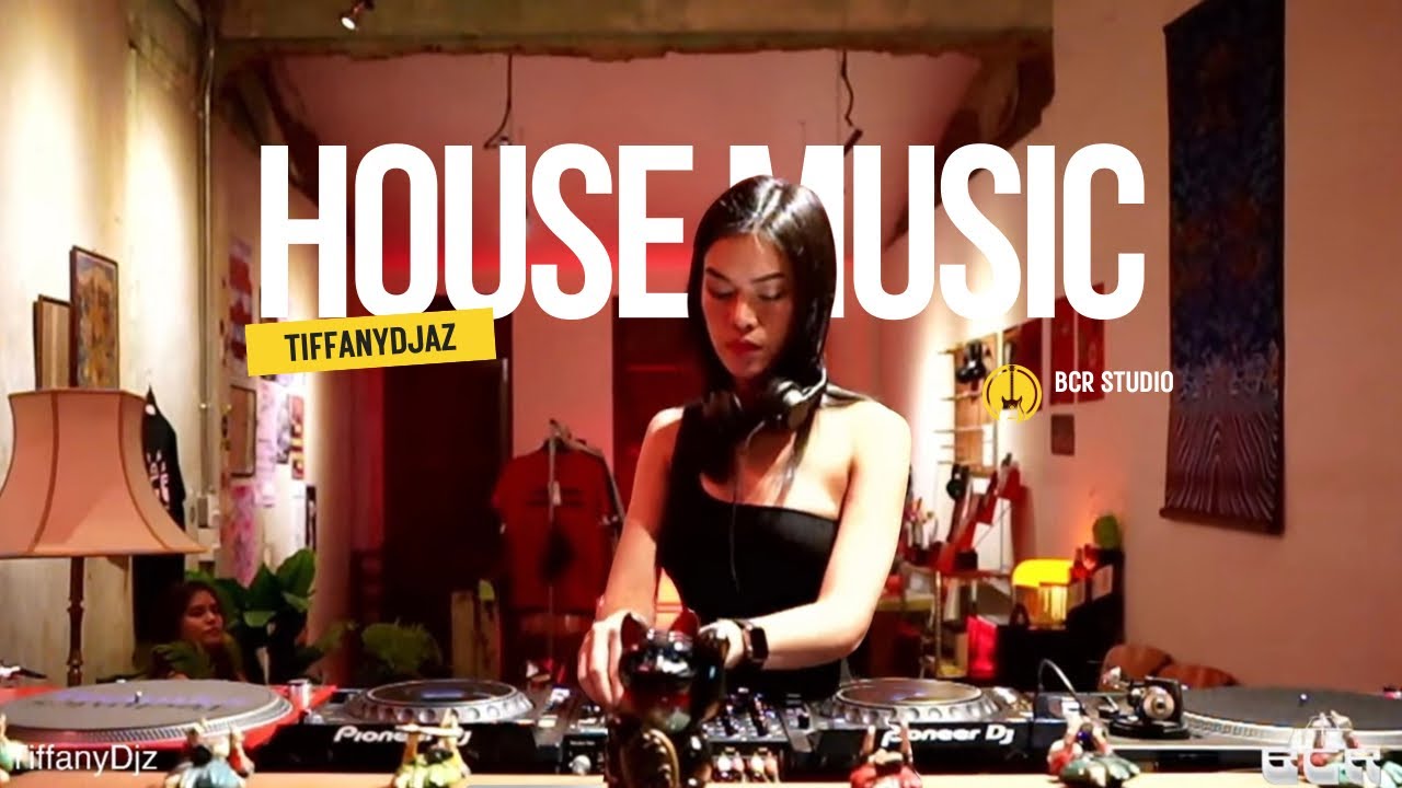 House/Tech House Music l Bangkok Community Radio l TIFFANYDJAZ l Good Quality Selection set