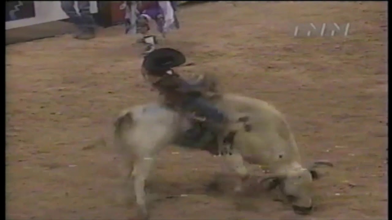 J.W. Hart vs Panhandle Slim - 98 PBR Finals (94 pts)