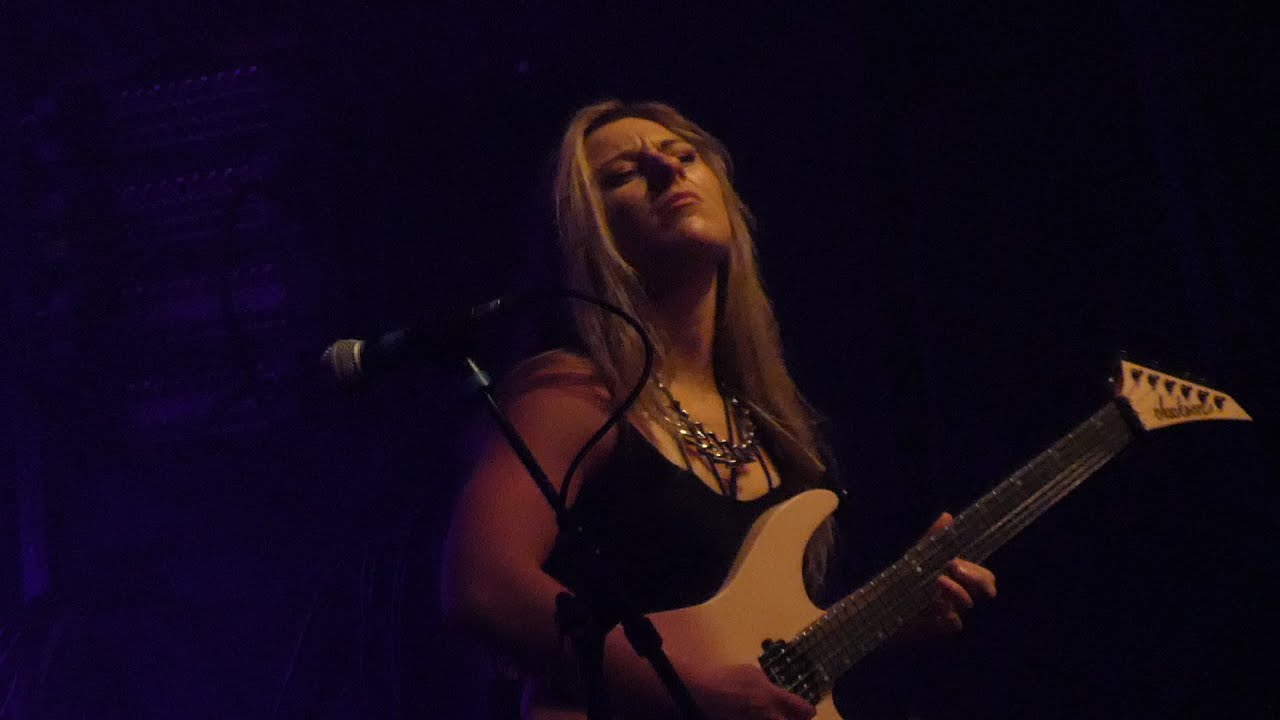 The Iron Maidens - Remember tomorrow / Killers  (Iron Maiden covers)  Live Paris 2024