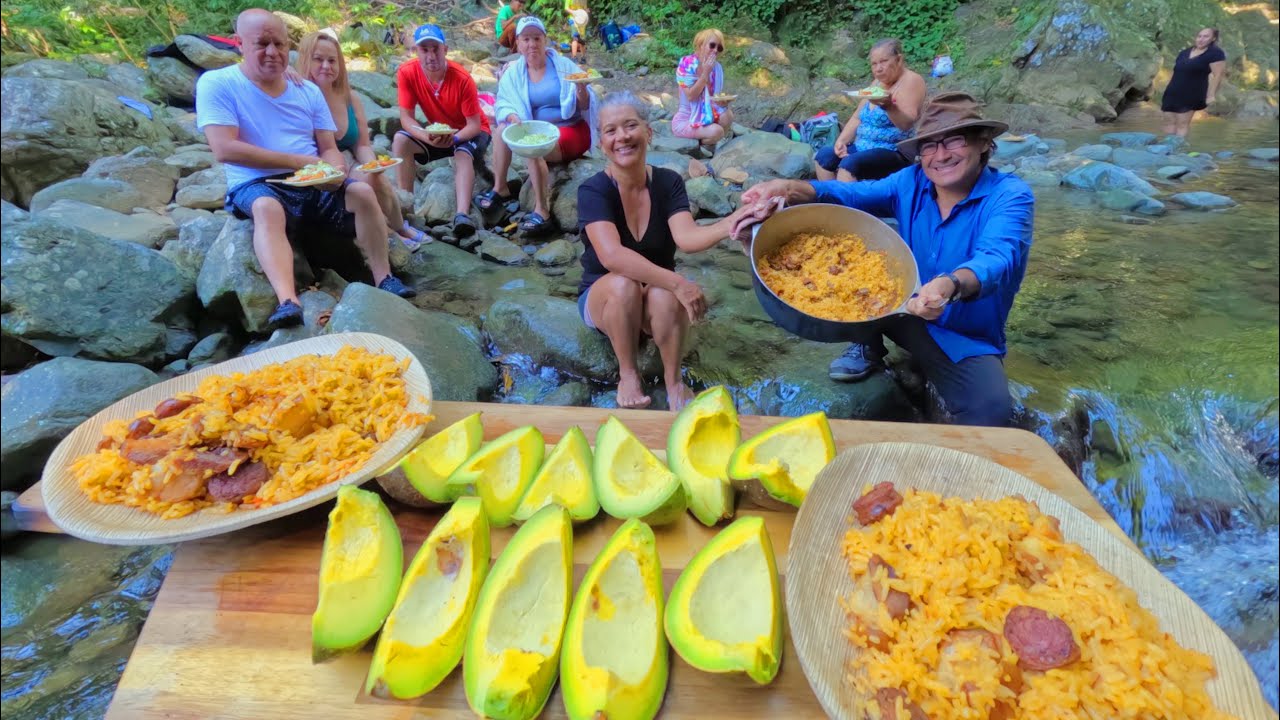 de PASADIA con LA FAMILIA DIAZ y AMIGOS en el RIO mas Lindo de JARABACOA RD MIREN cuanta COMIDA