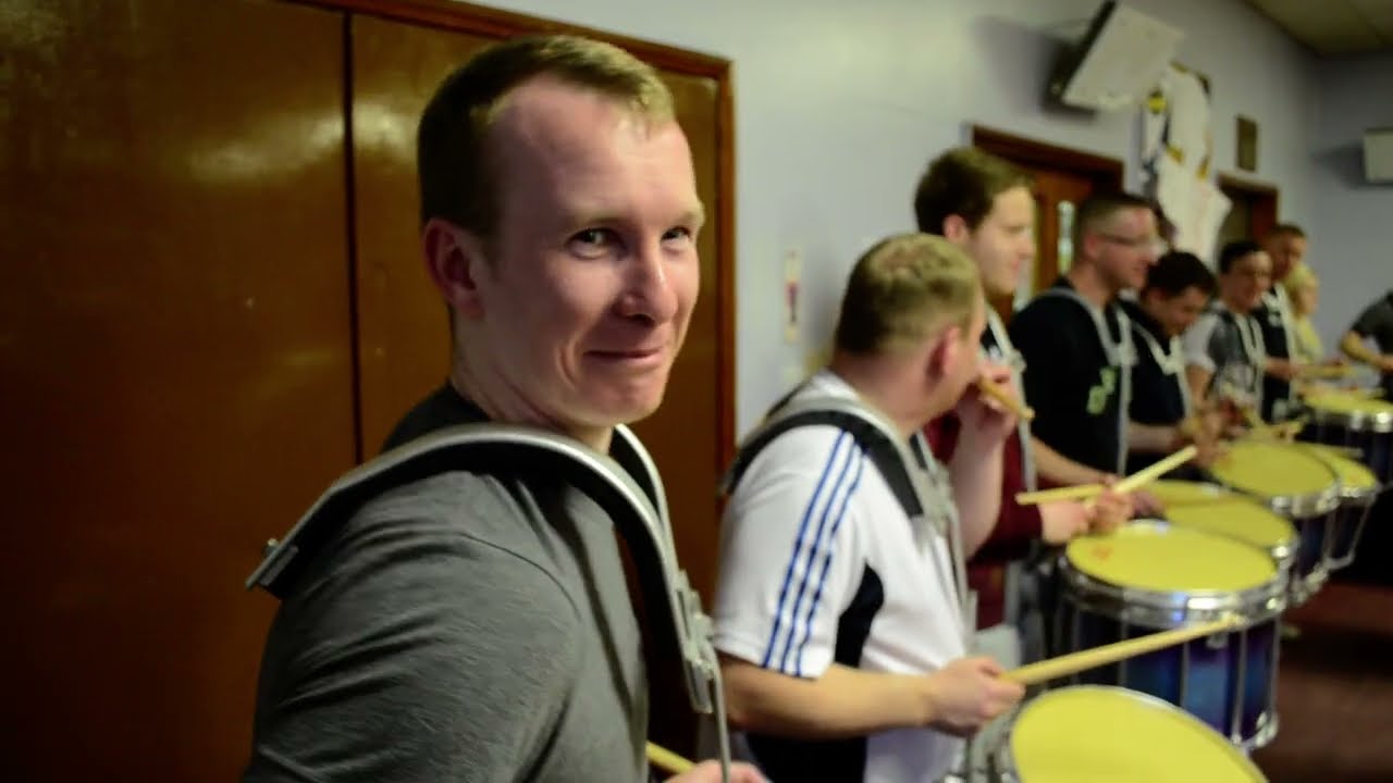 Johnstone Pipe Band Practice - Medley - 2014