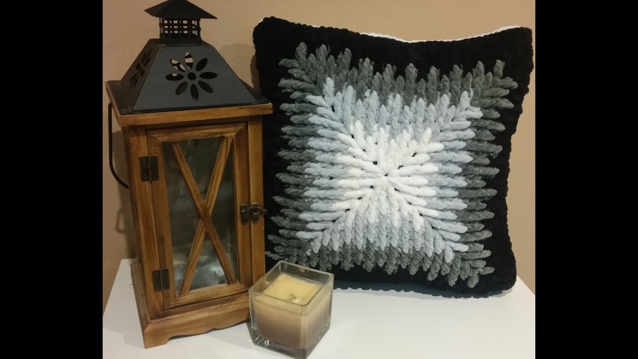 Háčkovaný vankúšik - Mojkáčik, Crocheted pillow