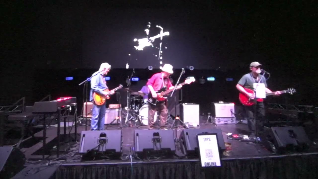 Yellow Moon, The Silver Alert Band