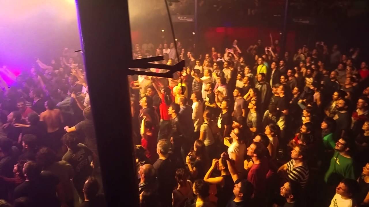 Los Brujos - La Bomba en vivo Abril 2016 HD