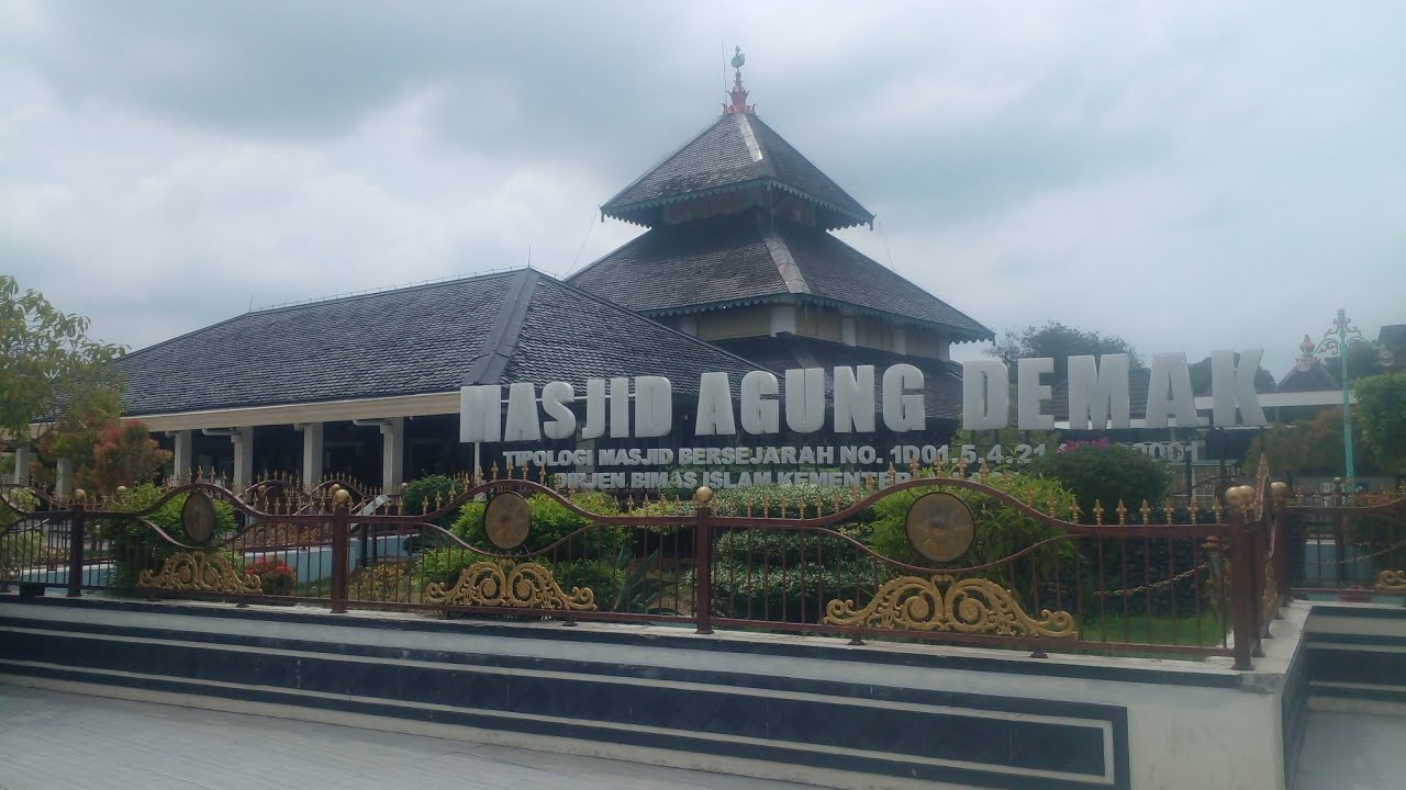 Adzan sholat jumat di masjid Agung Demak 9 januari 2026 #masjiddemak @MASJID #masjid #beritaterkini 