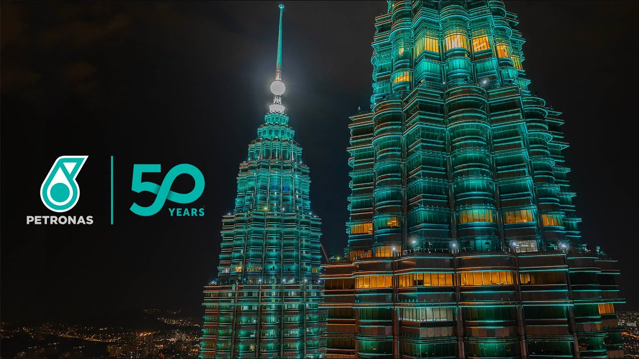 PETRONAS 50 YEARS ANNIVERSARY!  TWIN TOWERS IN GREEN 🇲🇾