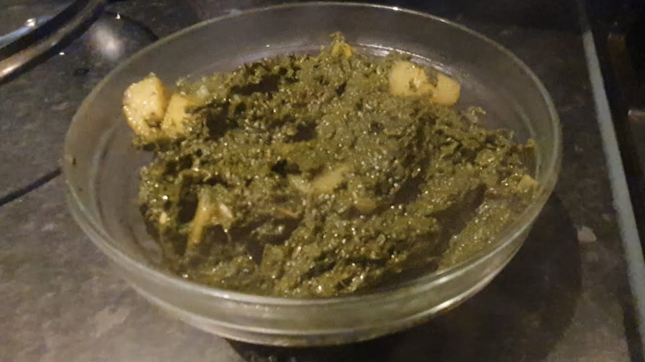 Aloo Palak (Spinach and Potatoes). 