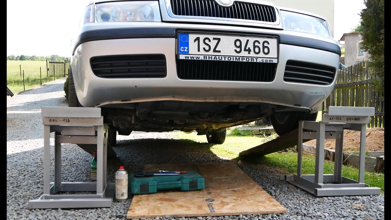 OCTAVIA 1.6 MPi Výměna Lambda sondy za katalyzátorem Replacing the Lambda sensor catalytic converter