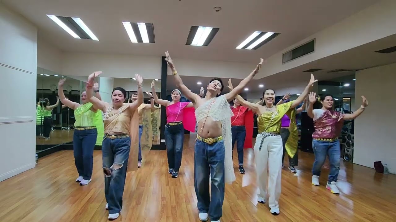 Bangkok city dance 
