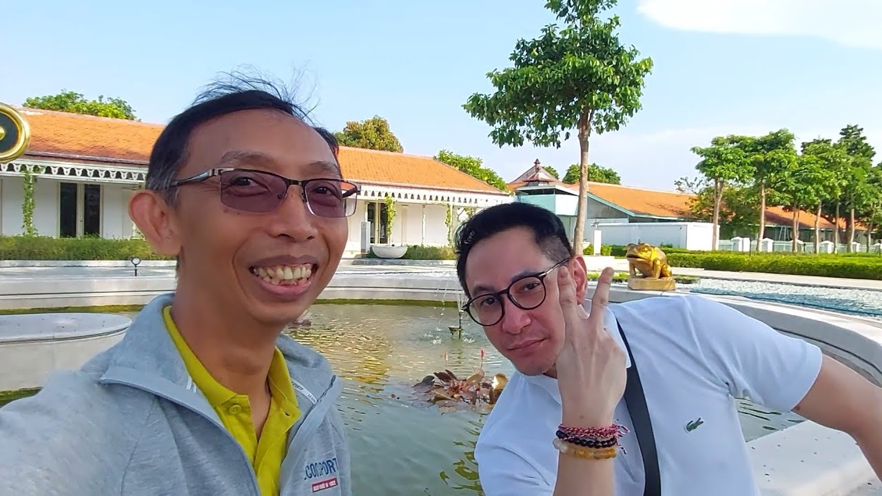 Ngobrol Santai GPH Paundrakarna di Pracima Tuin, Puro Mangkunegaran
