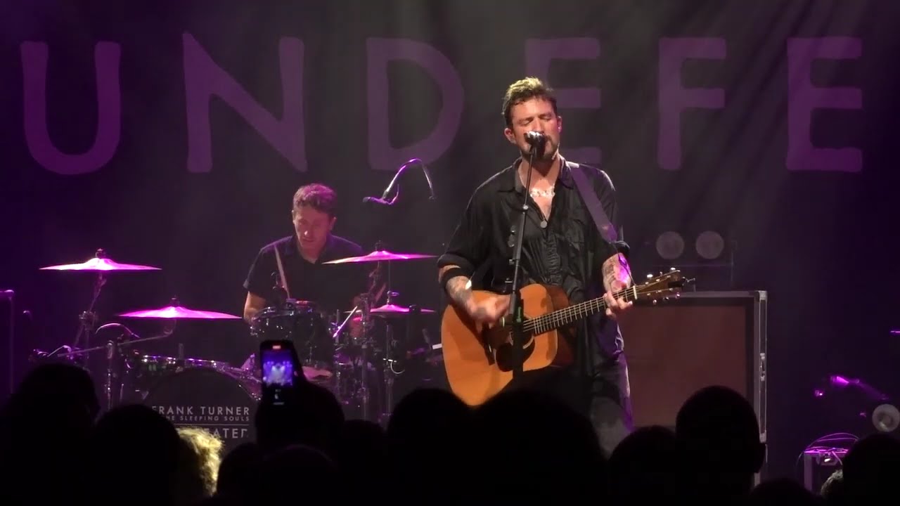 Frank Turner & The Sleeping Souls - Ceasefire / A Wave Across A Bay