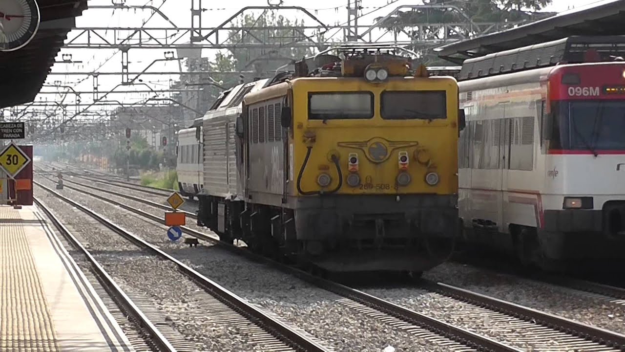 Renfe / AZAFT - 333.407 + 269.508 preservada para restaurar en Torrejon Ardoz