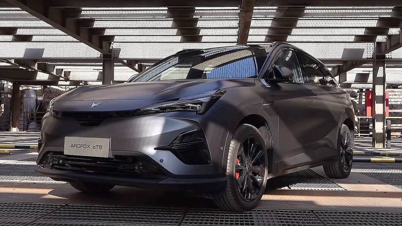 Arcfox αT5 от BAIC: Почти премиум, но за разумную цену