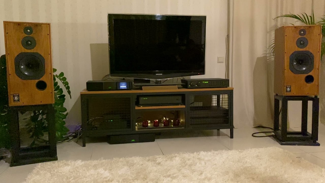 Harbeth SHL5 Plus 40th, NDX2,555PSDR, Naim Olive playing Dave Grusin