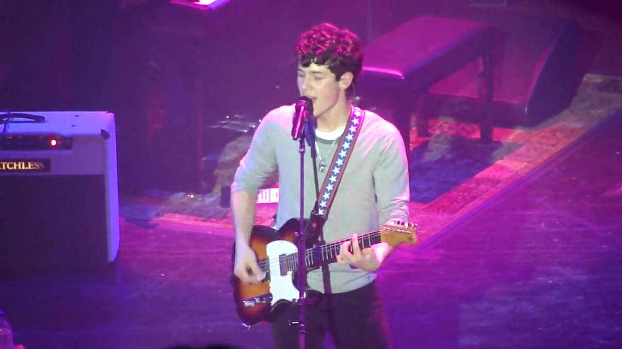 Nick Jonas and the Administration - Inseparable (Live at the Warner Theatre in D.C.) 1/6/10