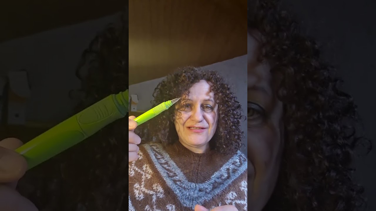 Après un parcours compliqué et le décès de sa mère, Audenode se reconstruit à travers le copywriting