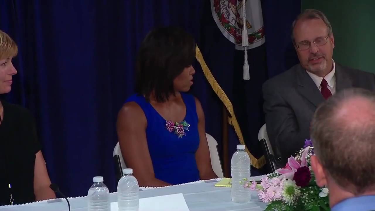 The First Lady Holds a Roundtable on Health Care Reform