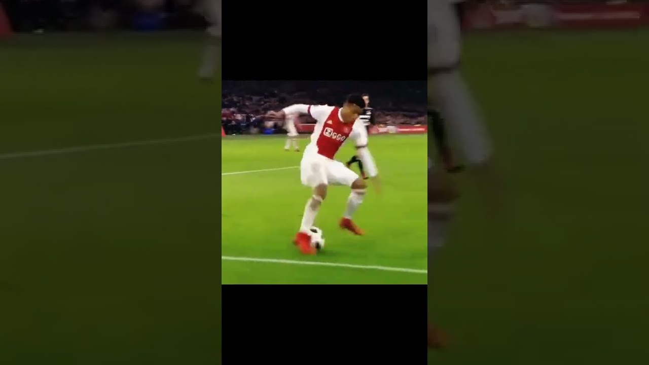 David Neres 🇧🇷😍#shorts #football #skills #soccer