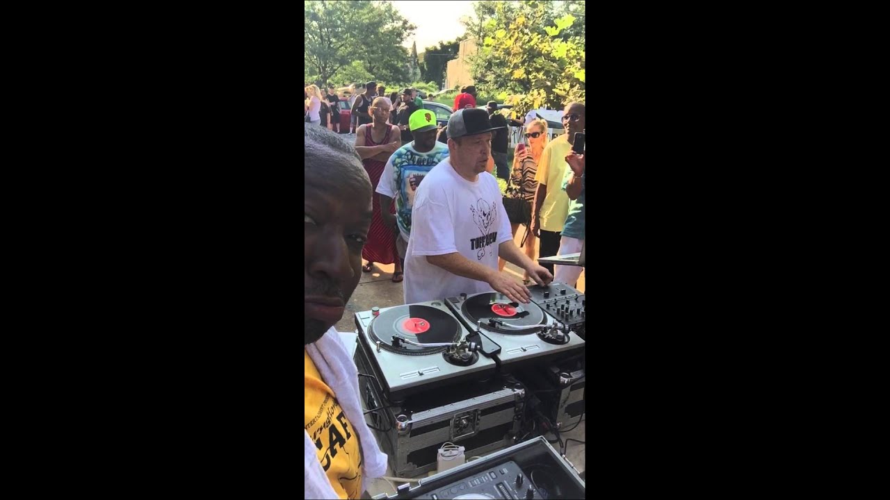 DJ TOO TUFF (INTERNATIONAL DJ CAFE) (EOHH)