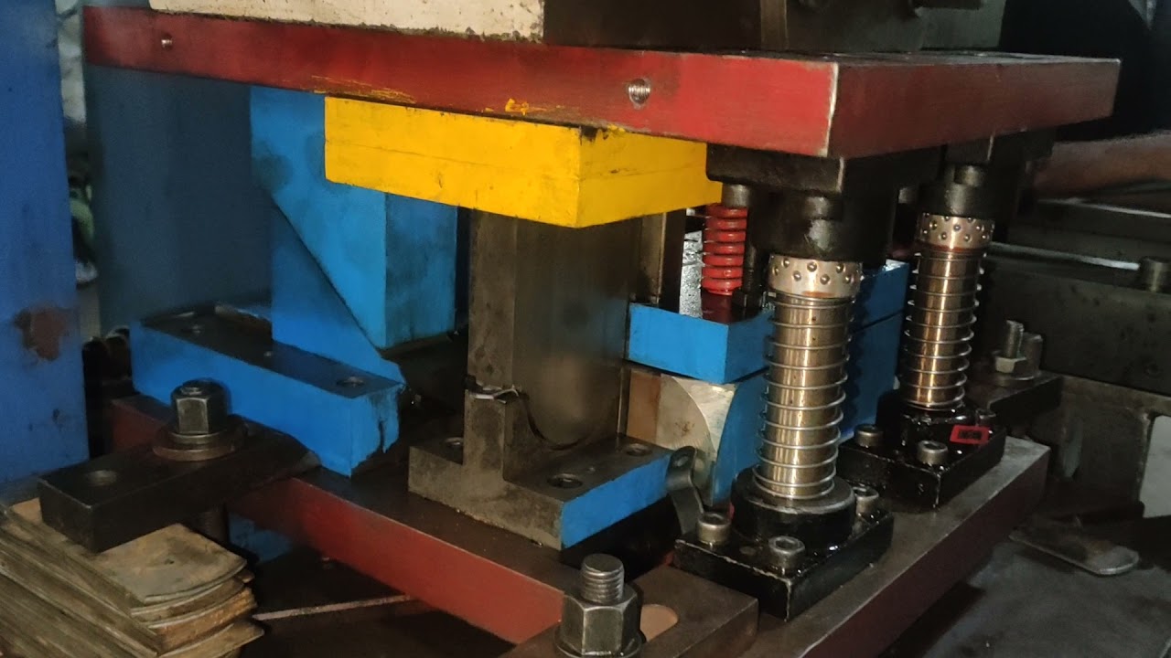pipe clip progressive tool...